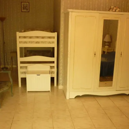 Couette-café Domaine De Rode Buze 3*