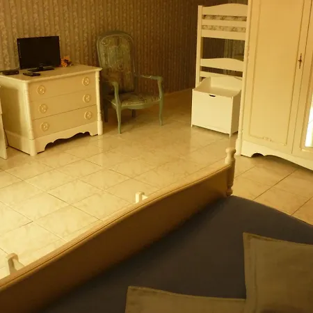 فندق مبيت وإفطار Domaine De Rode Buze 3*