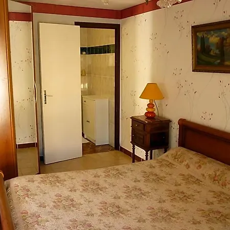 Domaine De Rode Buze Bed & Breakfast 3*