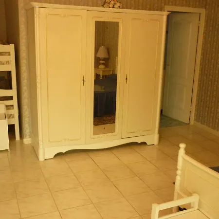 Domaine De Rode Buze Bed and breakfast